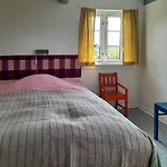 Timber-framed Idyll With Views Of The Fields בית נופש *