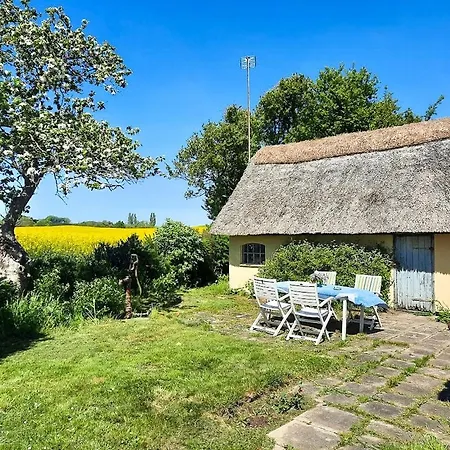 בית נופש Timber-framed Idyll With Views Of The Fields